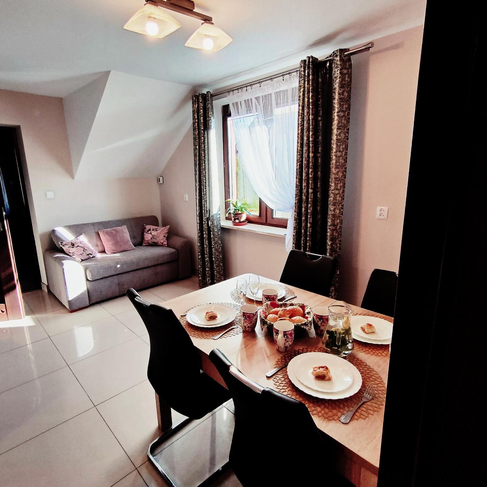 Apartamenty U Maksa Krzywcza 외부 사진